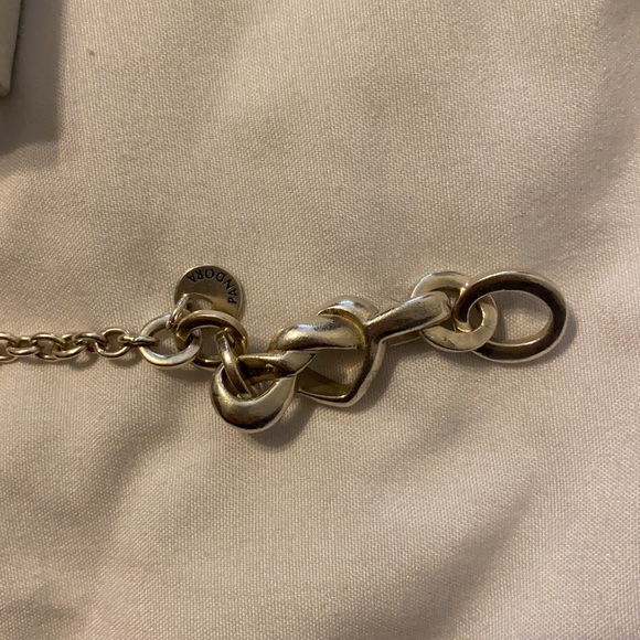 Pandora Knotted Heart T-Bar bracelet - Picture 3 of 3